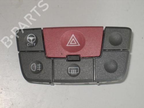Used Warning switch FIAT PANDA (169_) 1.2 (169.AXB11, 169.AXB1A) (60 hp) 22105375