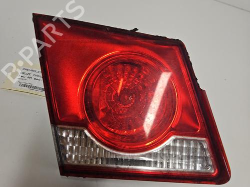 Used Left tailgate light CHEVROLET CRUZE (J300) 2.0 CDI (163 hp) 27330273