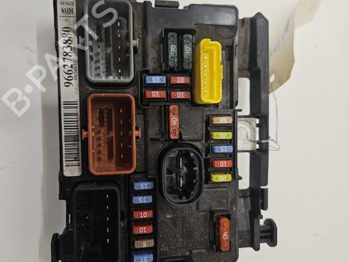 Used Fuse box PEUGEOT 207 (WA_, WC_) 1.4 HDi (68 hp) 30380941