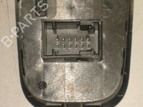 Used Warning switch PEUGEOT BIPPER Tepee 1.4 HDi (68 hp) 22105999