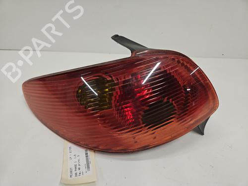 Venstre baglygte PEUGEOT 206 Hatchback (2A/C) 1.9 D (69 hp) 29599272
