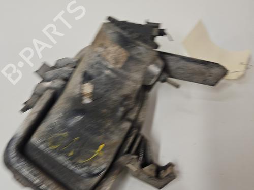 right-front-fog-light-fiat-grande-punto-199_-2005-31698413 main image