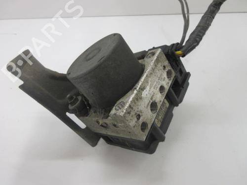 Used ABS pump NISSAN MICRA III (K12) 1.2 16V (80 hp) 20901322