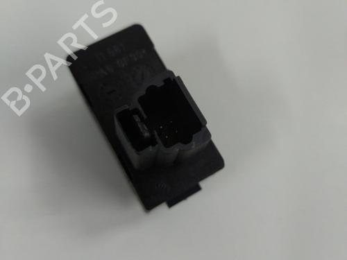 Used Right front window switch Right front window switch PEUGEOT 407 (6D_) 2.0 HDi 135 (6DRHRH, 6DRHRE, 6DRHRG, 6DRHRJ) (136 hp) 20905848 20905848