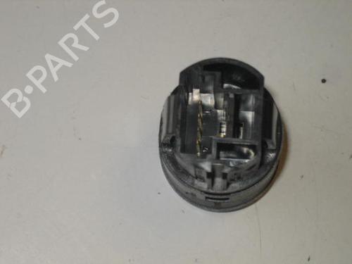 Used Switch Switch RENAULT LAGUNA III (BT0/1) 1.5 dCi (BT00, BT0A, BT0T, BT1J) (110 hp) 20898426 20898426