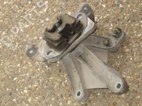 Used Engine mount RENAULT KANGOO Express (FW0/1_) 1.5 dCi 85 (FW0K, FW0L, FW0B) (86 hp) 22105126