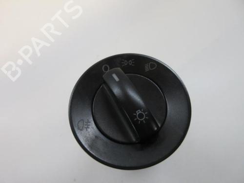 Used Headlight switch Headlight switch VW POLO IV (9N_, 9A_) 1.2 12V (64 hp) 22107673 22107673