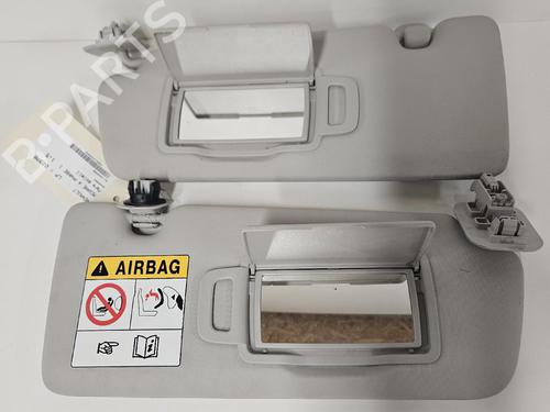 left-sun-visor-renault-megane-iv-hatchback-b9amn_-2015-37734628 main image