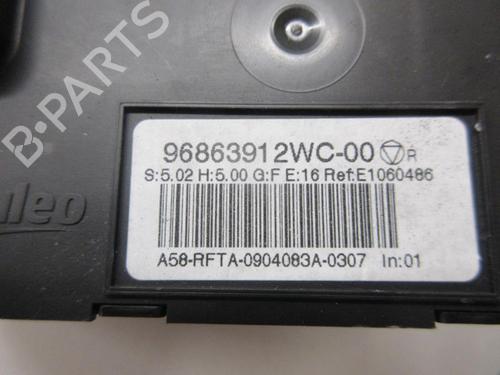 Used Climate control Climate control CITROËN C3 Picasso (SH_) 1.6 HDi (109 hp) 20895416 20895416