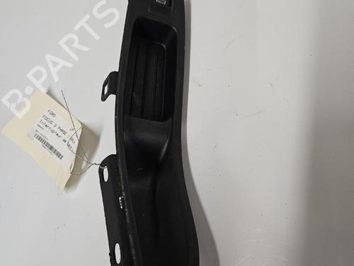 Used Right front window switch Right front window switch FORD FOCUS III Turnier 1.0 EcoBoost (125 hp) 40003163 40003163