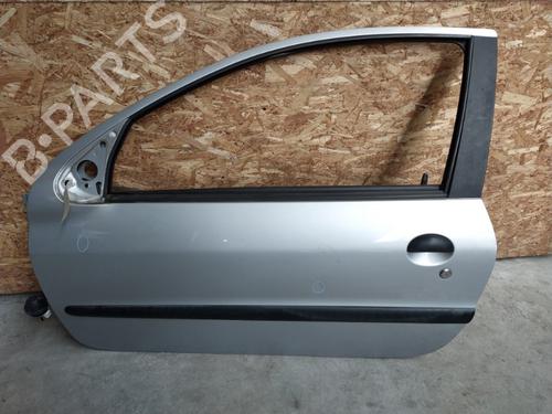 Used Left front door PEUGEOT 206 Hatchback (2A/C) 1.1 i (60 hp) 20907673