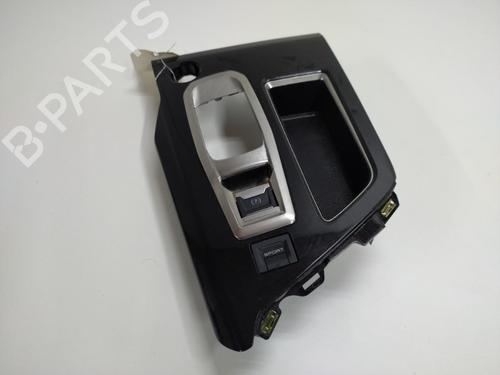 Used Switch PEUGEOT 3008 II SUV (MC_, MR_, MJ_, M4_) 1.5 BlueHDi 130 (131 hp) 21810849