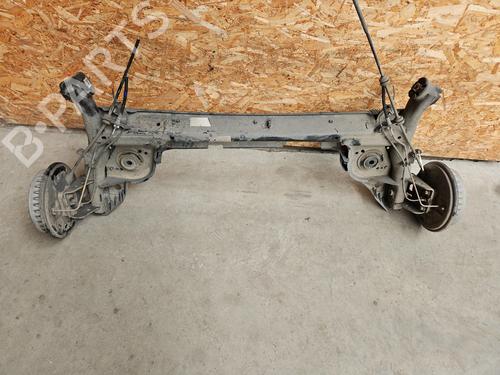 Used Rear axle RENAULT CLIO V (B7_) 1.0 SCe 65 (B7MG) (67 hp) 28136411