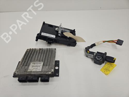 Used Electronic module RENAULT CLIO II (BB_, CB_) 1.5 dCi (B/C2J) (68 hp) 31818954