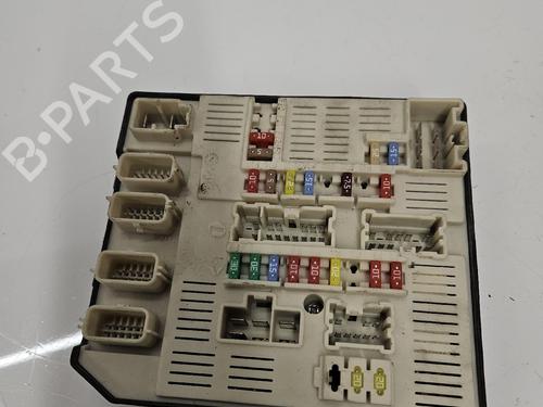 fuse-box-renault-laguna-iii-bt01-2007-2008-2009-2010-2011-2012-2013-2014-2015-40177223 main image