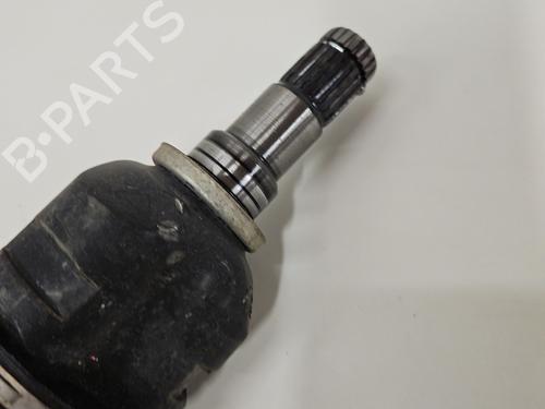 Left front driveshaft TOYOTA YARIS (_P13_) 1.5 Hybrid (NHP130_, NHP130) | BP26402181M38 