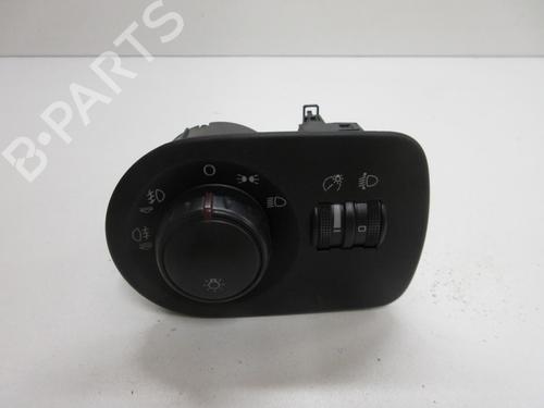Used Headlight switch SEAT LEON (1P1) 1.9 TDI (105 hp) 21815097