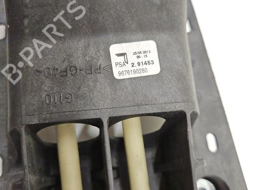 Gear lever PEUGEOT 208 I (CA_, CC_) 1.4 HDi | BP24321535M90