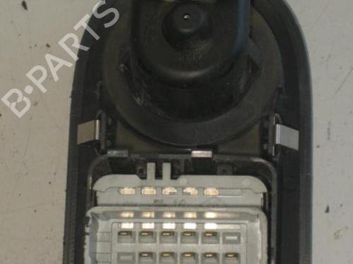 Used Left front window switch Left front window switch RENAULT CLIO III (BR0/1, CR0/1) 1.5 dCi (C/BR0G, C/BR1G) (68 hp) 20909443 20909443