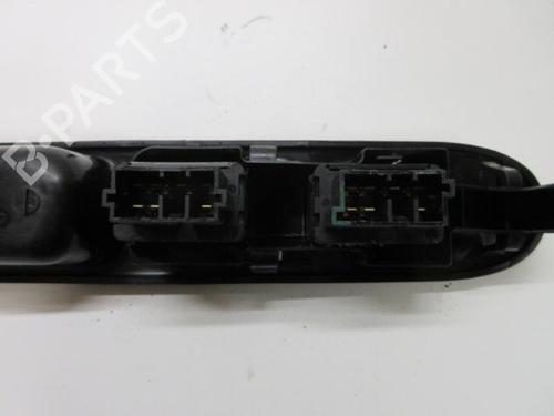 Used Left front window switch Left front window switch PEUGEOT 307 Break (3E) 2.0 HDI 90 (90 hp) 21264623 21264623