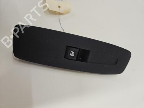 Mando elevalunas delantera derecho RENAULT MEGANE IV Hatchback (B9A/M/N_) 1.5 Blue dCi 115 (B9A6) (116 hp) 31698367