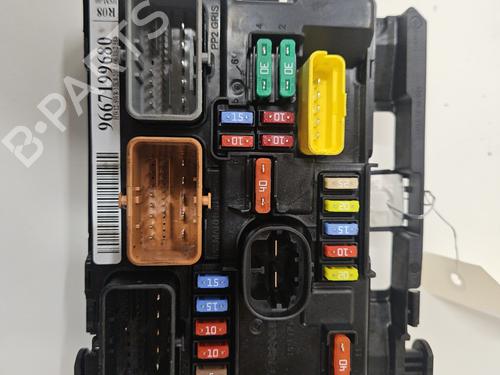 fuse-box-citroen-c3-ii-sc_-2009-32177432 main image