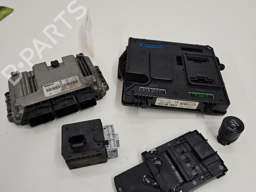 Used Electronic module RENAULT MEGANE III Hatchback (BZ0/1_, B3_) 1.9 dCi (BZ0N, BZ0J) (131 hp) 29467093