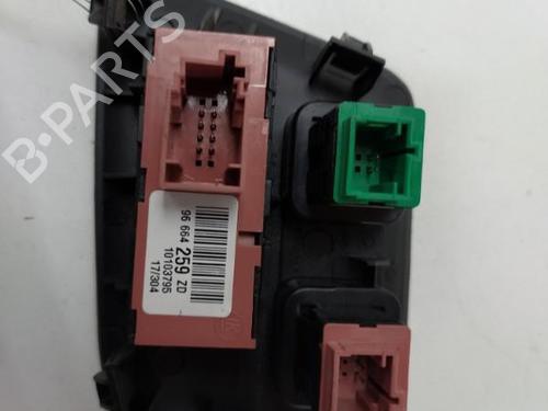 Used Fuel door actuator CITROËN C4 II (NC_) 1.6 BlueHDi 120 (120 hp) 21501688