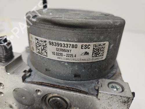 Used ABS pump ABS pump PEUGEOT 208 II (UB_, UP_, UW_, UJ_) 1.2 PureTech 100 (101 hp) 33771027 33771027