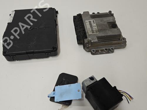Używane Moduł elektroniczny RENAULT SCÉNIC II (JM0/1_) 1.9 dCi (JM0G, JM12, JM1G, JM2C) (120 hp) 29599203