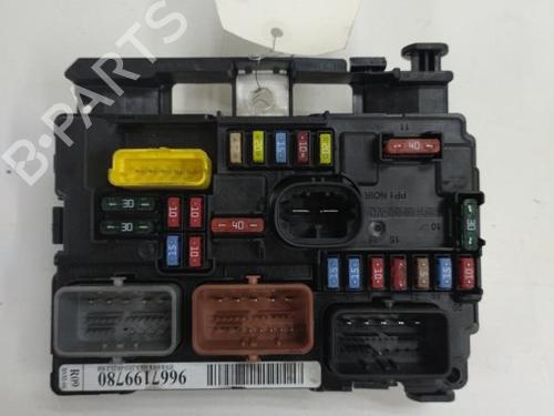 Used Fuse box Fuse box CITROËN C3 II (SC_) 1.6 HDi (92 hp) 20905173 20905173