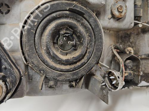 Used Right headlight Right headlight SUZUKI GRAND VITARA I (FT, HT) 2.0 TD 4x4 (SQ420D) (87 hp) 30555596 30555596