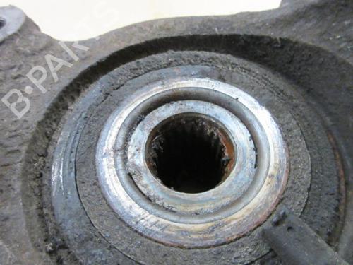 Used Right front steering knuckle Right front steering knuckle RENAULT LAGUNA I (B56_, 556_) 1.9 dTi (B56J) (98 hp) 20906068 20906068