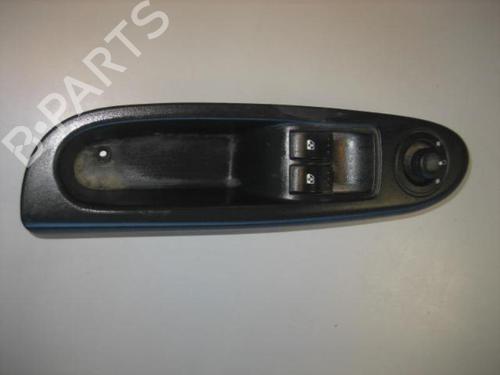 Used Left front window switch Left front window switch RENAULT CLIO II (BB_, CB_) 1.5 dCi (B/CB07) (65 hp) 22105130 22105130