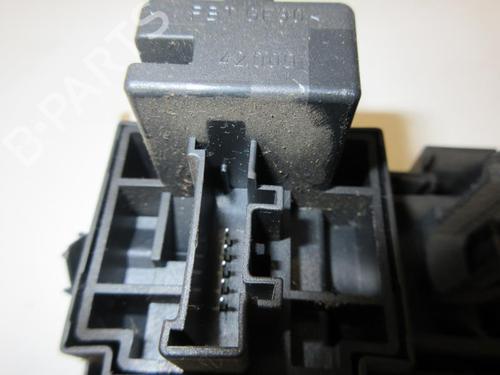 Used Headlight switch RENAULT CLIO III Grandtour (KR0/1_) 1.5 dCi (KR0F) (86 hp) 22106454