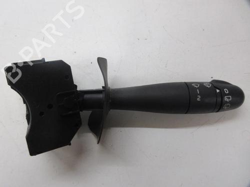 Used Steering column stalk RENAULT CLIO II (BB_, CB_) 1.5 dCi (B/CB07) (65 hp) 22106889