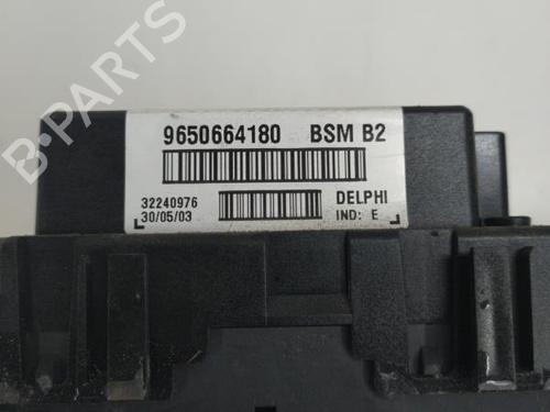 Used Fuse box PEUGEOT 206 Hatchback (2A/C) 1.4 i (75 hp) 20888138