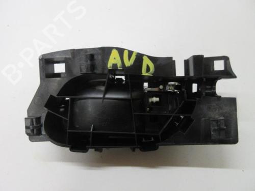 Maneta interior delantera derecha PEUGEOT 5008 (0U_, 0E_) 1.6 HDi (110 hp) 20897621