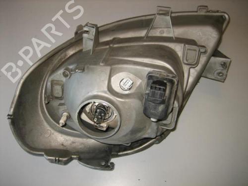 Used Right headlight Right headlight RENAULT TRAFIC II Van (FL) 1.9 dCi 100 (FL0C, FL0K, FL0B) (101 hp) 20909968 20909968