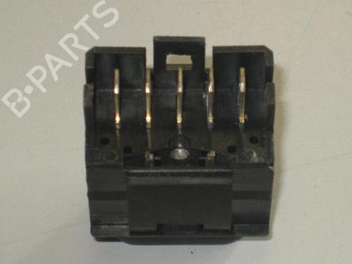 Used Right front window switch Right front window switch FIAT ULYSSE (220_) 1.9 TD (92 hp) 22105566 22105566
