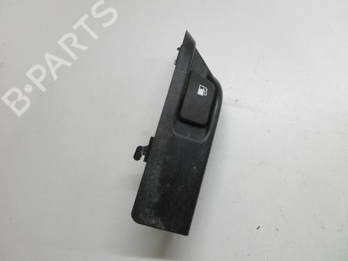 Used Fuel door actuator TOYOTA AURIS (_E15_) 2.0 D-4D (ADE150_, ADE150R) (126 hp) 22108065