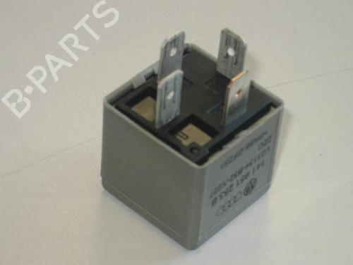 Used Electronic module Electronic module VW FOX Hatchback (5Z1, 5Z3, 5Z4) 1.4 TDI (70 hp) 22105864 22105864