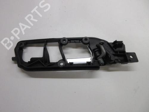 Used Front left interior door handle VW POLO (9N_, 9A_) 1.4 TDI (80 hp) 20908928