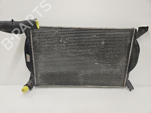 Used Water radiator AUDI A4 B7 (8EC) 2.0 TDI 16V (140 hp) 30795951