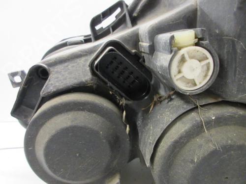 Used Right headlight Right headlight VW POLO IV (9N_, 9A_) 1.4 TDI (75 hp) 20906228 20906228