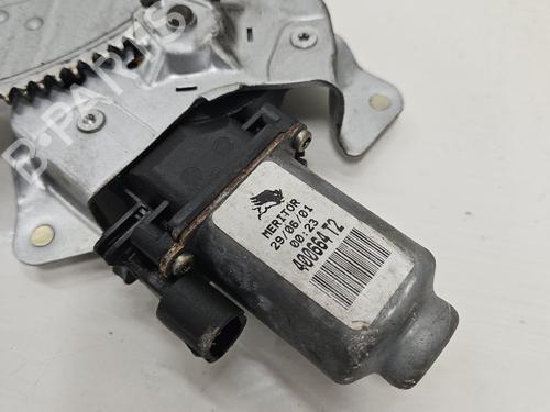 Elevalunas delantero derecho Elevalunas delantero derecho RENAULT KANGOO Express (FC0/1_) D 65 1.9 (FC0E, FC02, FC0J, FC0N) (64 hp) 36426526 36426526