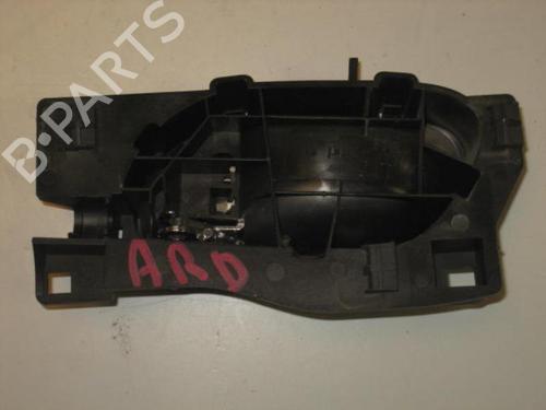 Used Rear right interior door handle Rear right interior door handle PEUGEOT 407 SW (6E_, 6D_) 2.0 HDi 135 (136 hp) 26002724 26002724