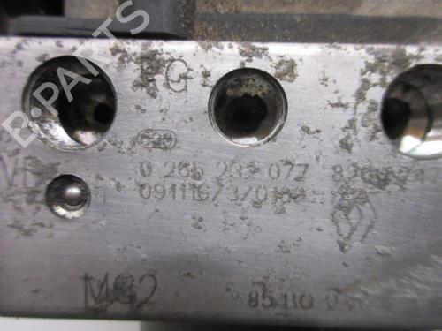 Used ABS pump RENAULT CLIO III (BR0/1, CR0/1) 1.5 dCi (BR17, CR17) (86 hp) 20900828