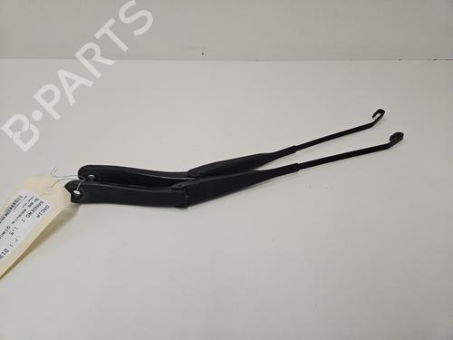 Used Front windshield wiper arm DACIA SANDERO 1.5 dCi (68 hp) 30380858