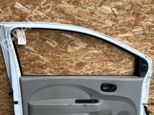 Used Left front door Left front door RENAULT TWINGO II (CN0_) 1.5 dCi (CN0E) (64 hp) 20905355 20905355